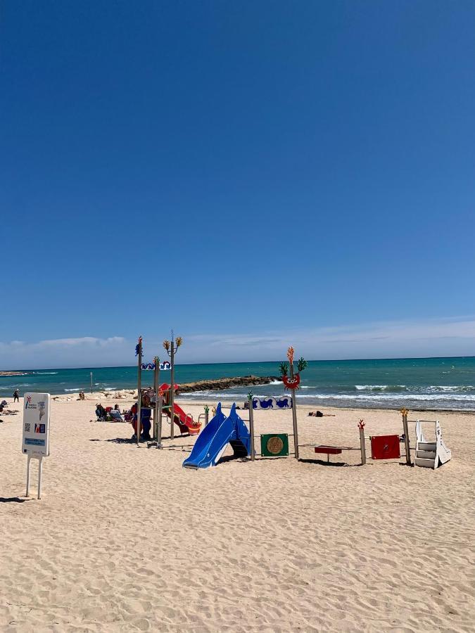 Sea View Apartment Torrevieja Ngoại thất bức ảnh